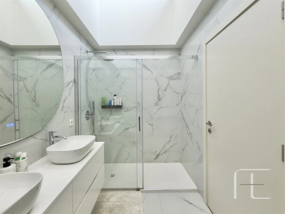 Moradia T3 para Venda em Mafamude e Vilar do Paraíso Foto 54