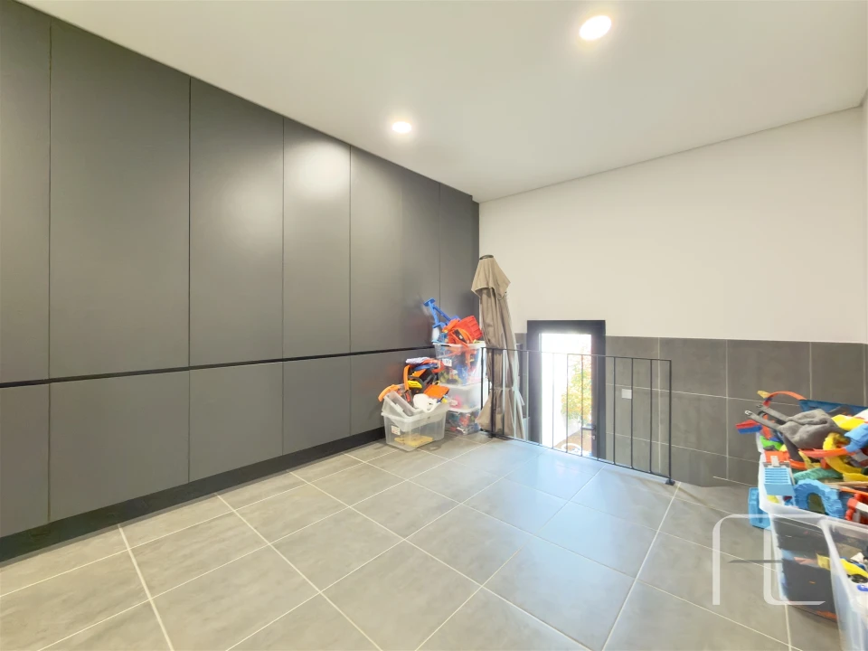 Moradia T3 para Venda em Mafamude e Vilar do Paraíso Foto 72