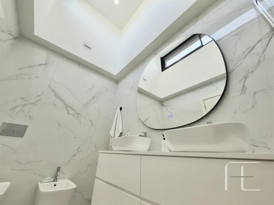 Moradia T3 para Venda em Mafamude e Vilar do Paraíso Foto 55