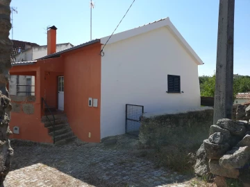 Moradia T1 para Arrendamento em Cerdeira