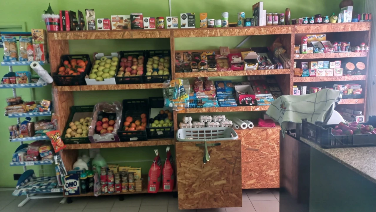 Loja para Trespasse em Cidade da Maia Foto 1