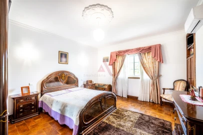 Moradia T4 para Venda em Gove