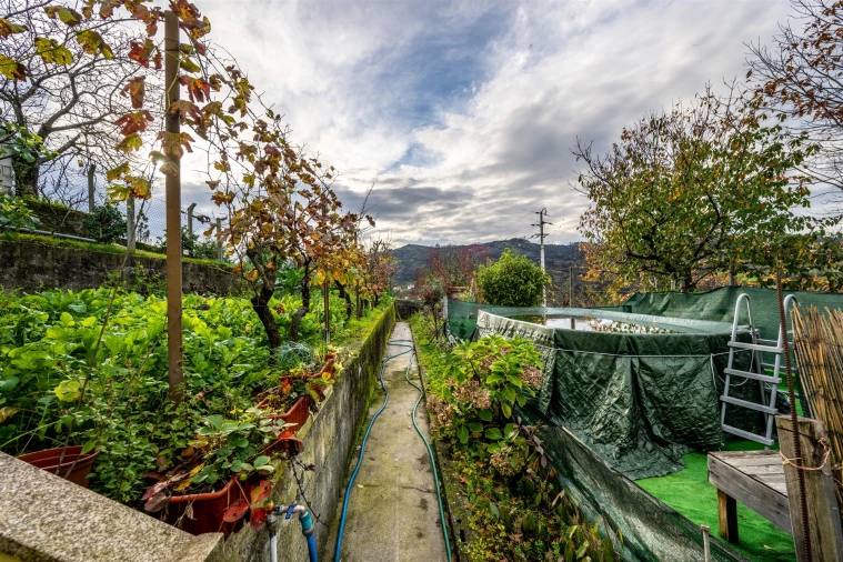 Moradia T4 para Venda em Gove Foto 43