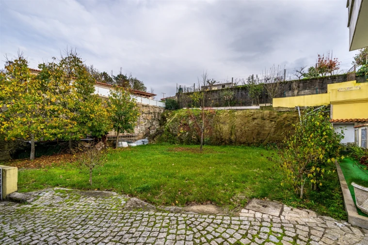 Moradia T4 para Venda em Gove Foto 40