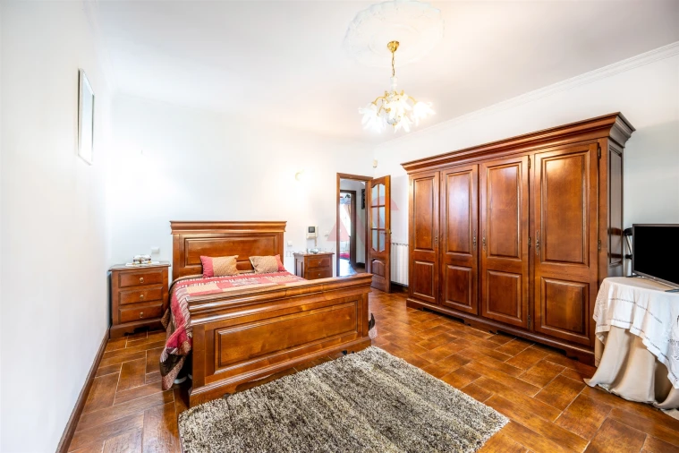 Moradia T4 para Venda em Gove Foto 22