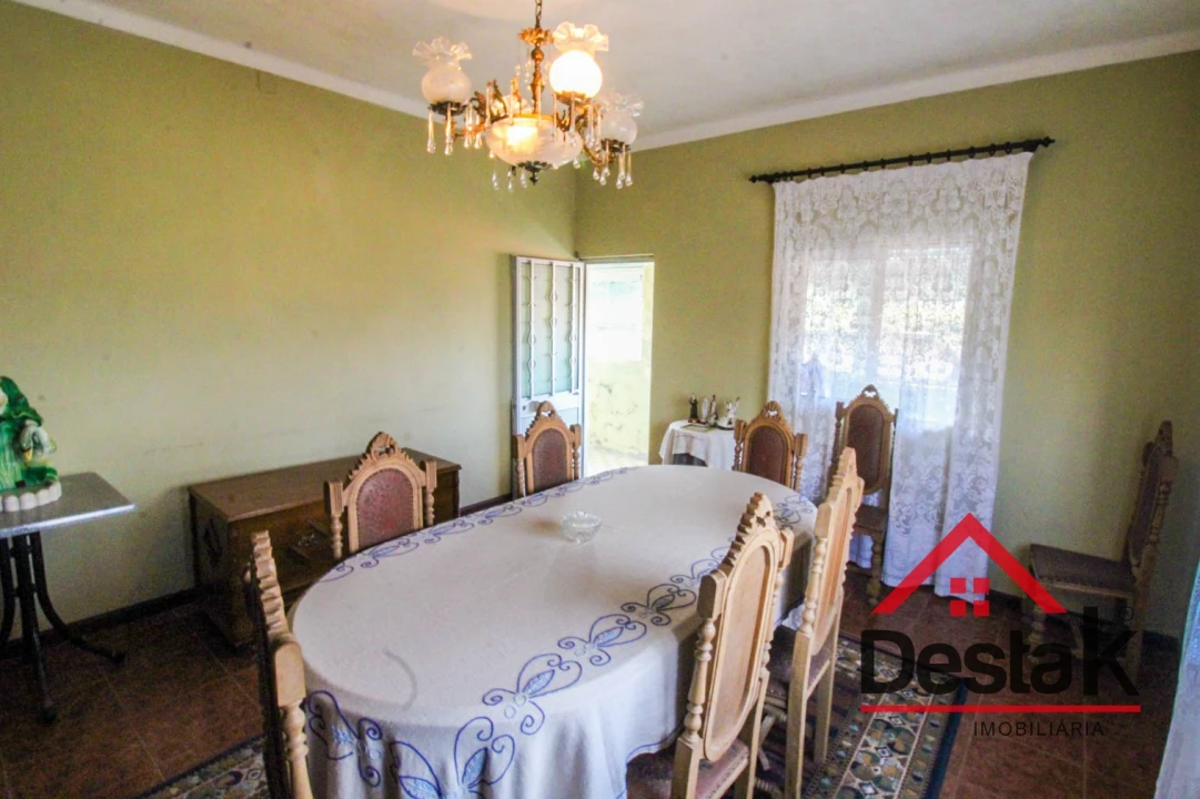 Moradia T7 para Venda em Arcozelo das Maias Foto 10