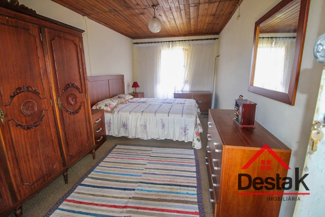 Moradia T7 para Venda em Arcozelo das Maias Foto 8