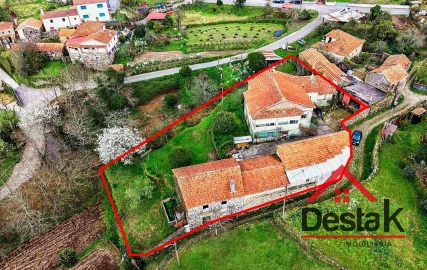 Moradia T7 para Venda em Arcozelo das Maias