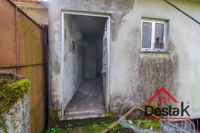 Moradia T7 para Venda em Arcozelo das Maias