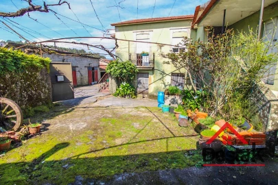 Moradia T7 para Venda em Arcozelo das Maias