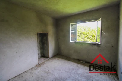 Moradia T7 para Venda em Arcozelo das Maias