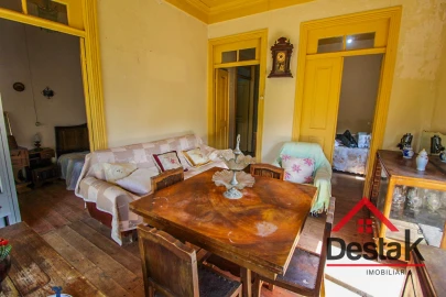 Moradia T7 para Venda em Arcozelo das Maias