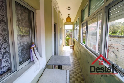 Moradia T7 para Venda em Arcozelo das Maias