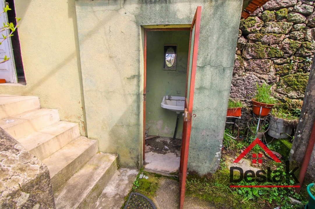 Moradia T7 para Venda em Arcozelo das Maias Foto 23