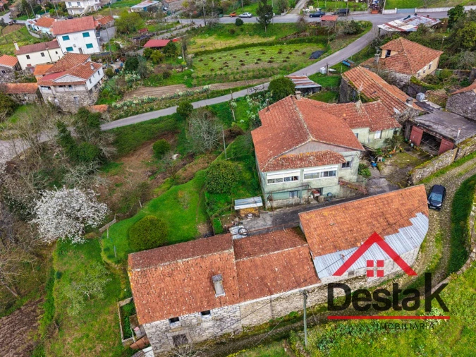 Moradia T7 para Venda em Arcozelo das Maias Foto 39