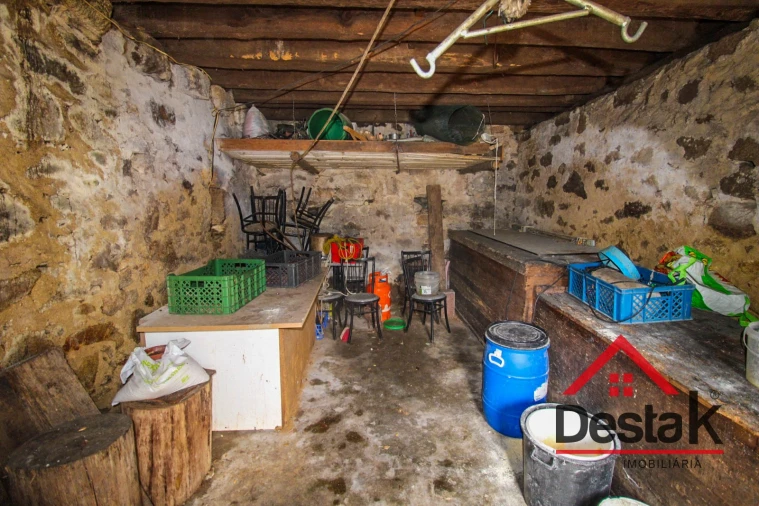 Moradia T7 para Venda em Arcozelo das Maias Foto 30