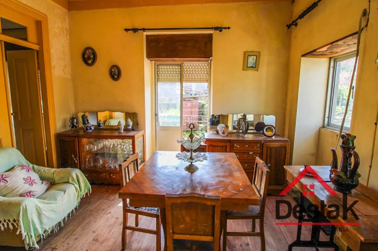 Moradia T7 para Venda em Arcozelo das Maias Foto 13