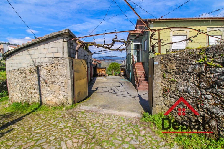 Moradia T7 para Venda em Arcozelo das Maias Foto 3