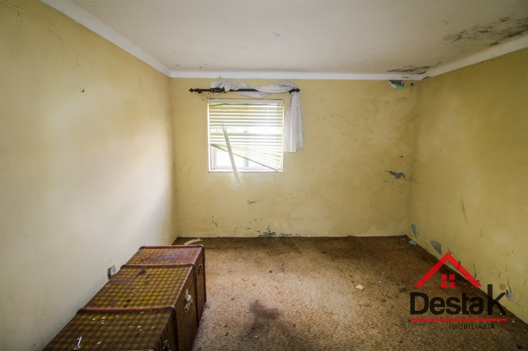 Moradia T7 para Venda em Arcozelo das Maias Foto 27