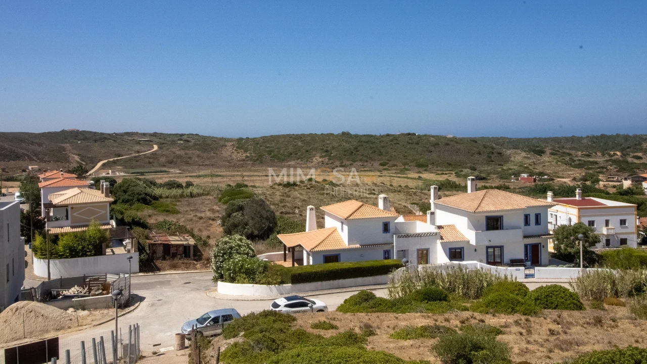 Moradia T5 para Venda em Bordeira Foto 16