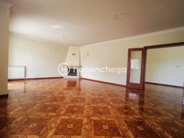 Moradia T4 para Venda em Tamel (São Verissimo)