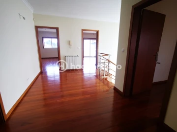 Moradia T4 para Venda em Tamel (São Verissimo)