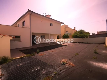 Moradia T4 para Venda em Tamel (São Verissimo)