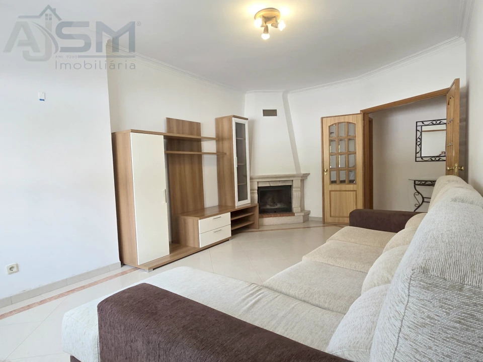 Apartamento T1 para Arrendamento em Cacém e São Marcos Foto 10
