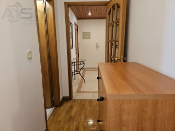 Apartamento T1 para Arrendamento em Cacém e São Marcos