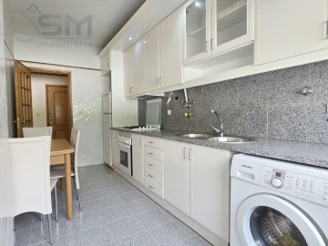 Apartamento T1 para Arrendamento em Cacém e São Marcos