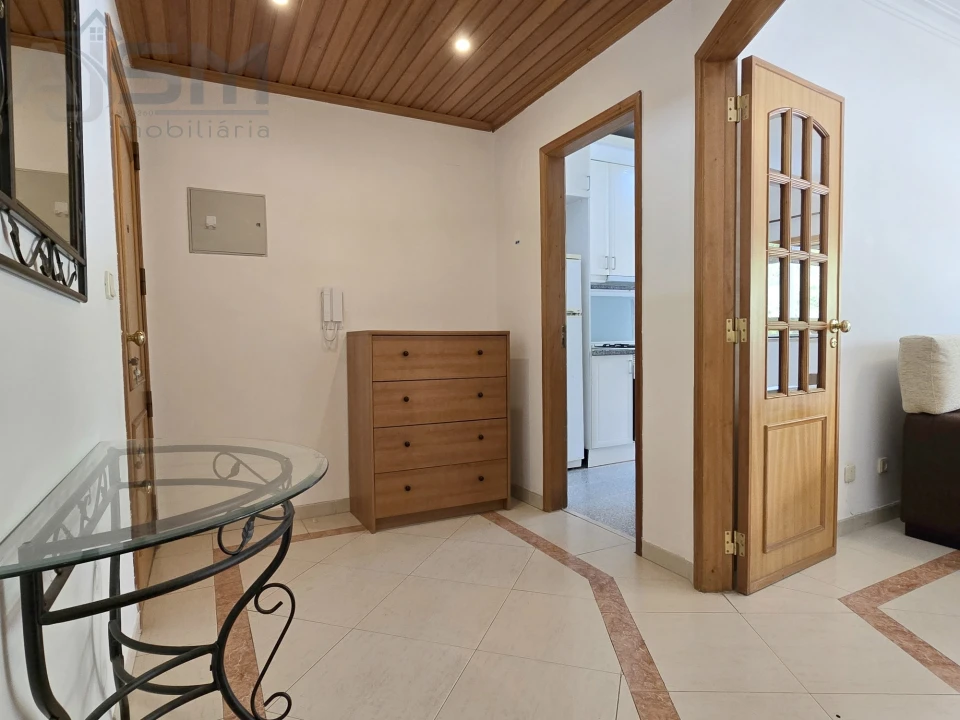 Apartamento T1 para Arrendamento em Cacém e São Marcos Foto 1