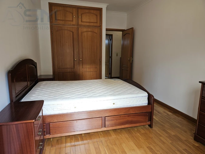 Apartamento T1 para Arrendamento em Cacém e São Marcos Foto 18