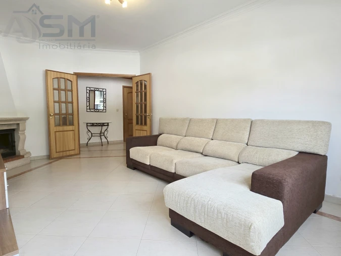 Apartamento T1 para Arrendamento em Cacém e São Marcos Foto 9