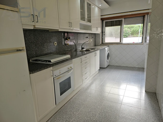 Apartamento T1 para Arrendamento em Cacém e São Marcos Foto 8