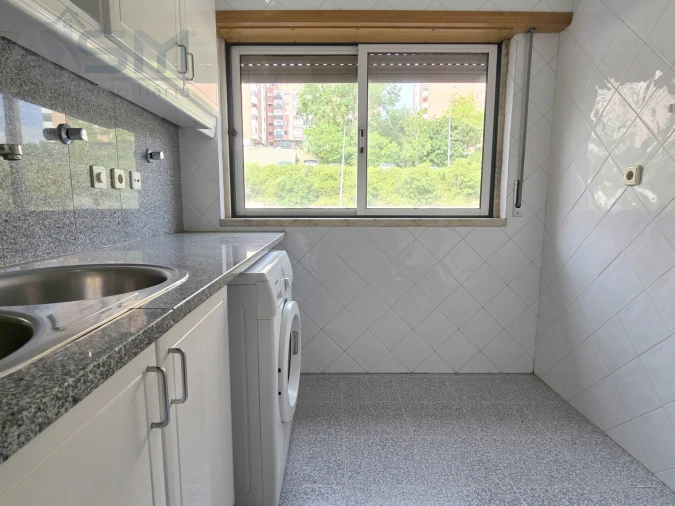Apartamento T1 para Arrendamento em Cacém e São Marcos Foto 3