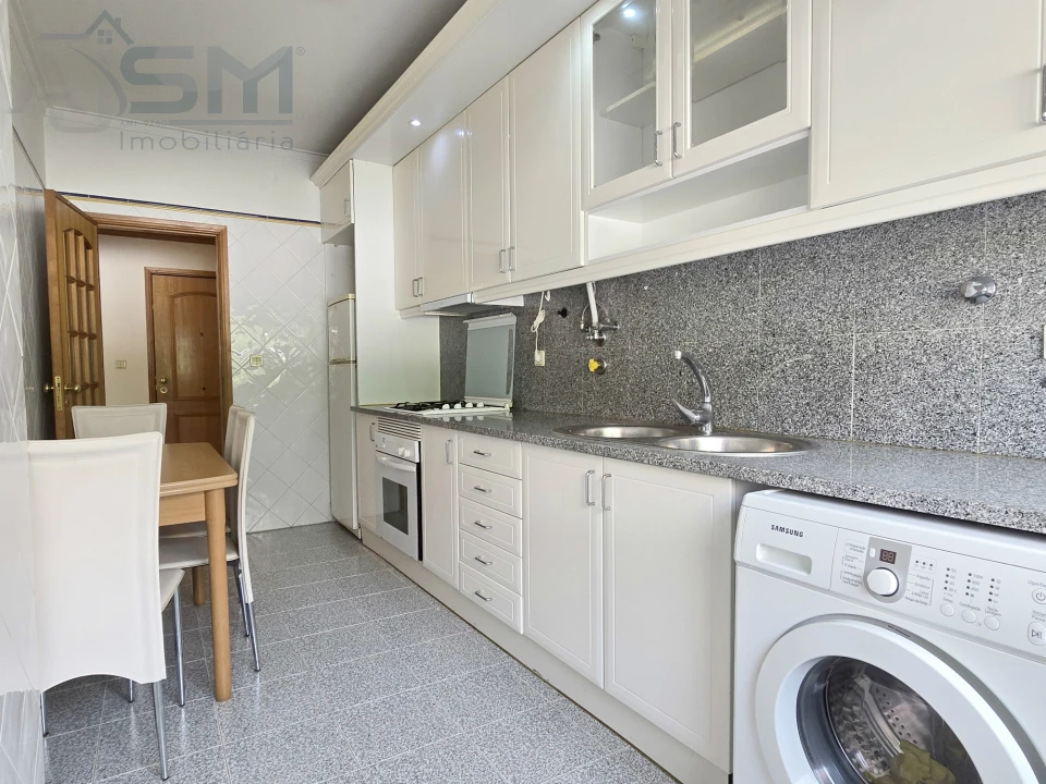 Apartamento T1 para Arrendamento em Cacém e São Marcos Foto 4