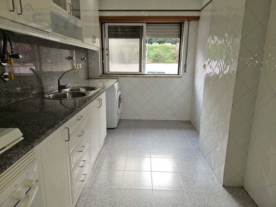 Apartamento T1 para Arrendamento em Cacém e São Marcos Foto 9