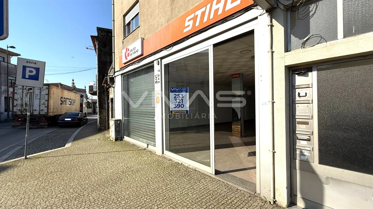 Loja para Arrendamento em Vila Verde e Barbudo Foto 12