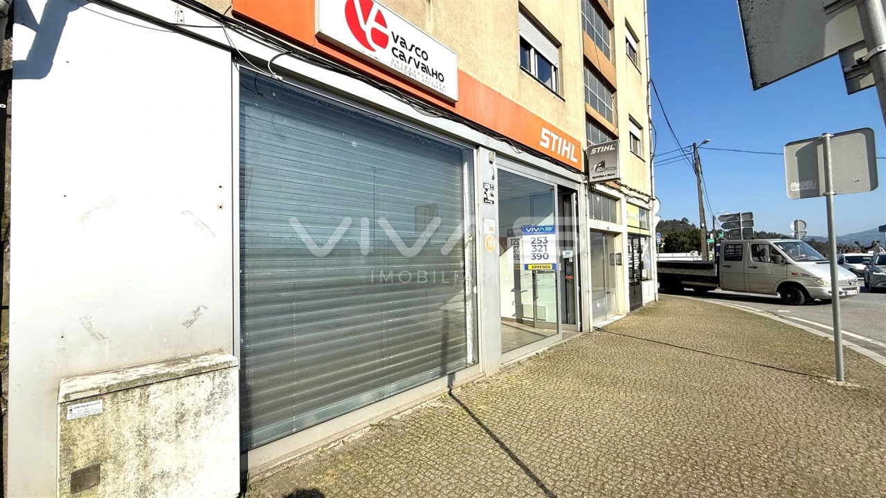 Loja para Arrendamento em Vila Verde e Barbudo Foto 2