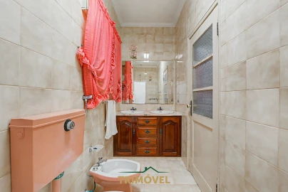 Moradia T3 para Venda em São Roque