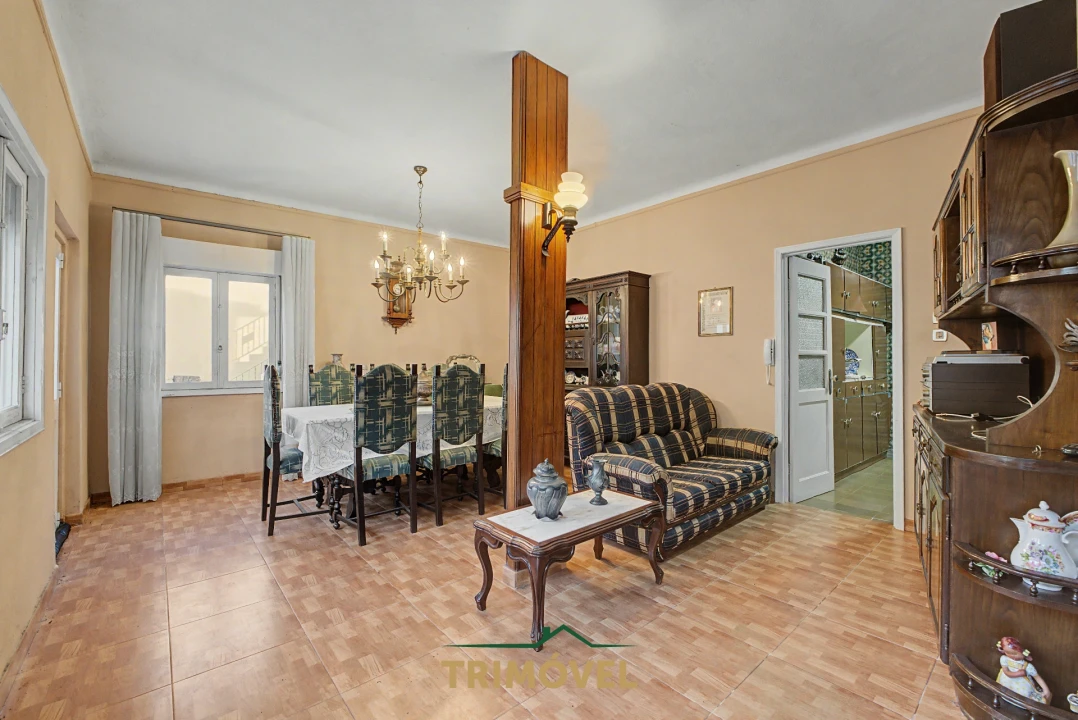 Moradia T3 para Venda em São Roque Foto 3