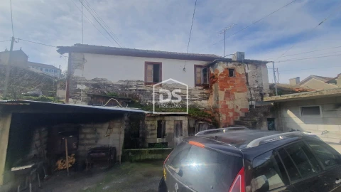 Moradia T2 para Venda em Santiago de Piães