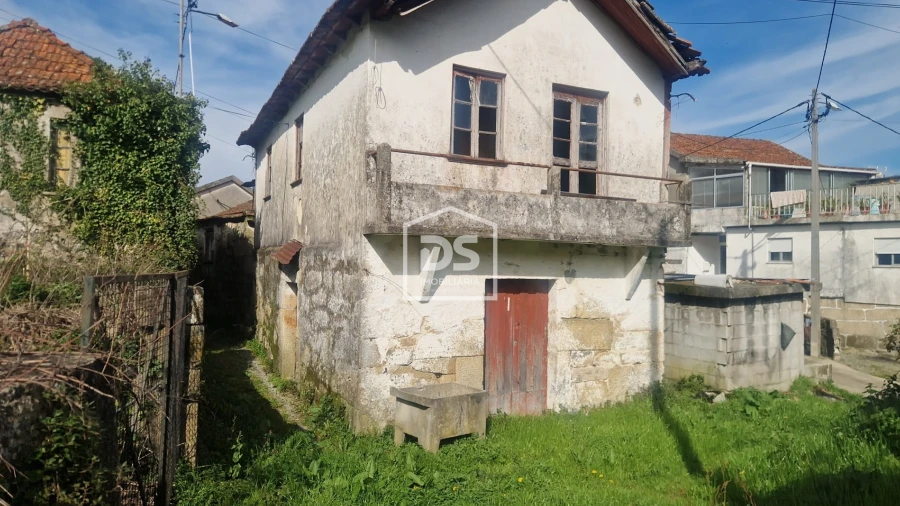 Moradia T2 para Venda em Santiago de Piães