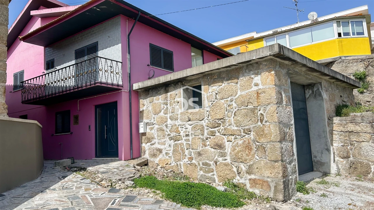 Moradia T3 para Venda em Alpendorada, Várzea e Torrão Foto 2