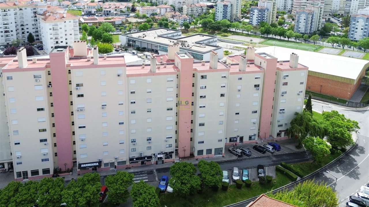 Apartamento T5 para Venda em Castelo Branco Foto 37