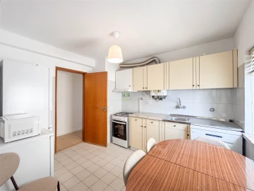 Apartamento T5 para Venda em Castelo Branco