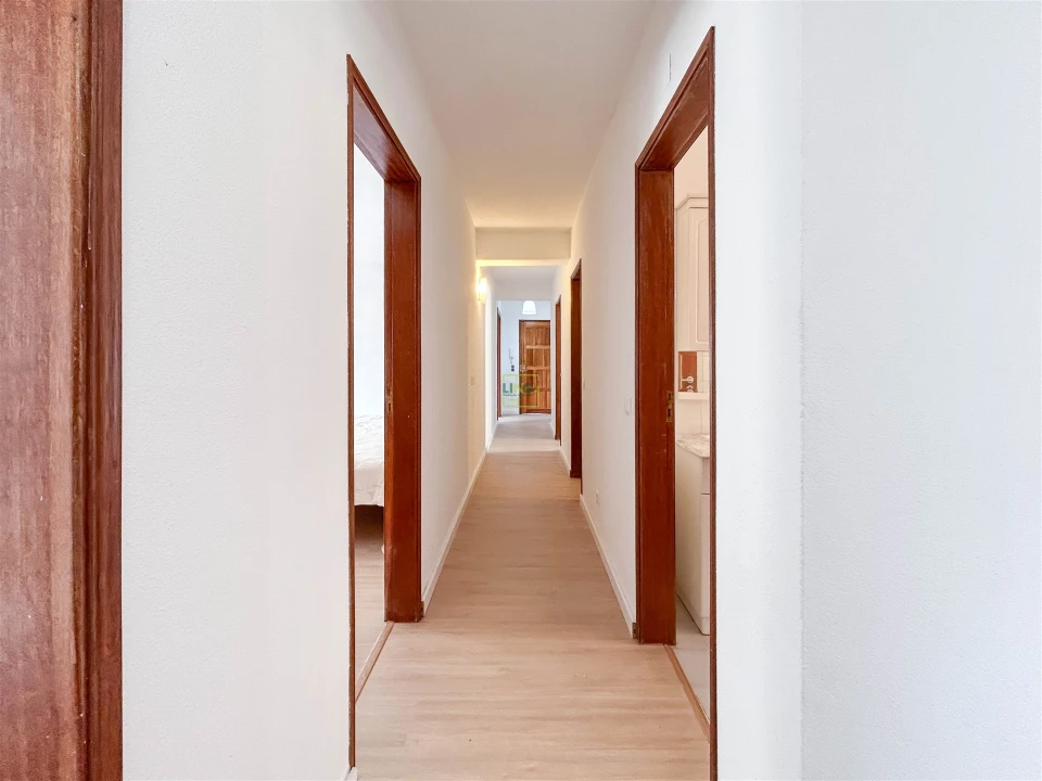 Apartamento T5 para Venda em Castelo Branco Foto 30