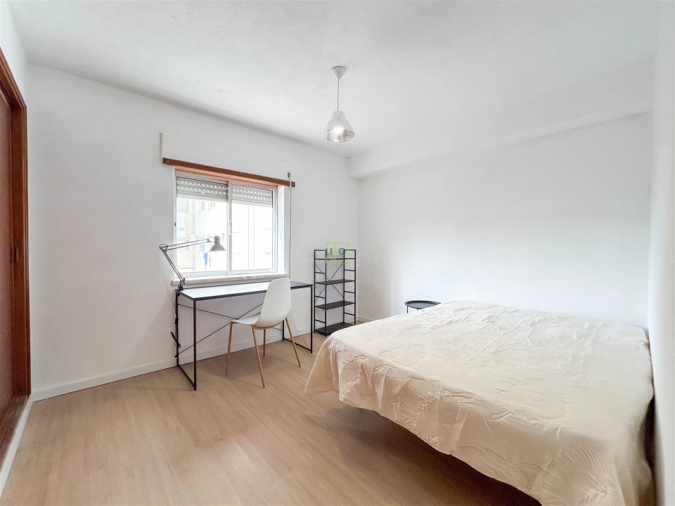 Apartamento T5 para Venda em Castelo Branco Foto 12