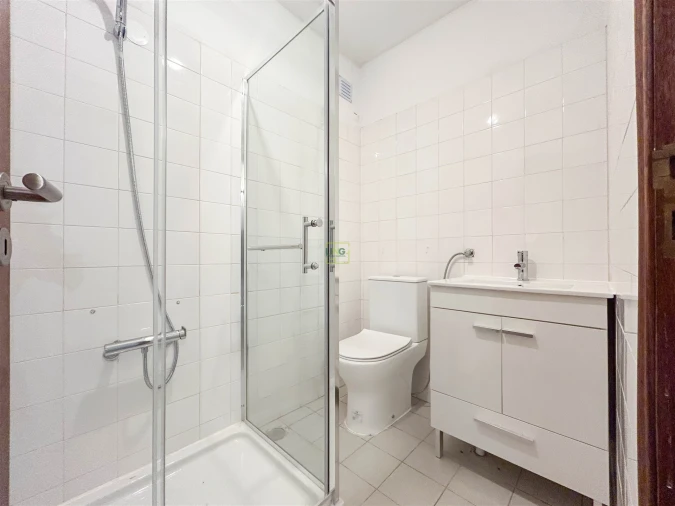 Apartamento T5 para Venda em Castelo Branco Foto 11