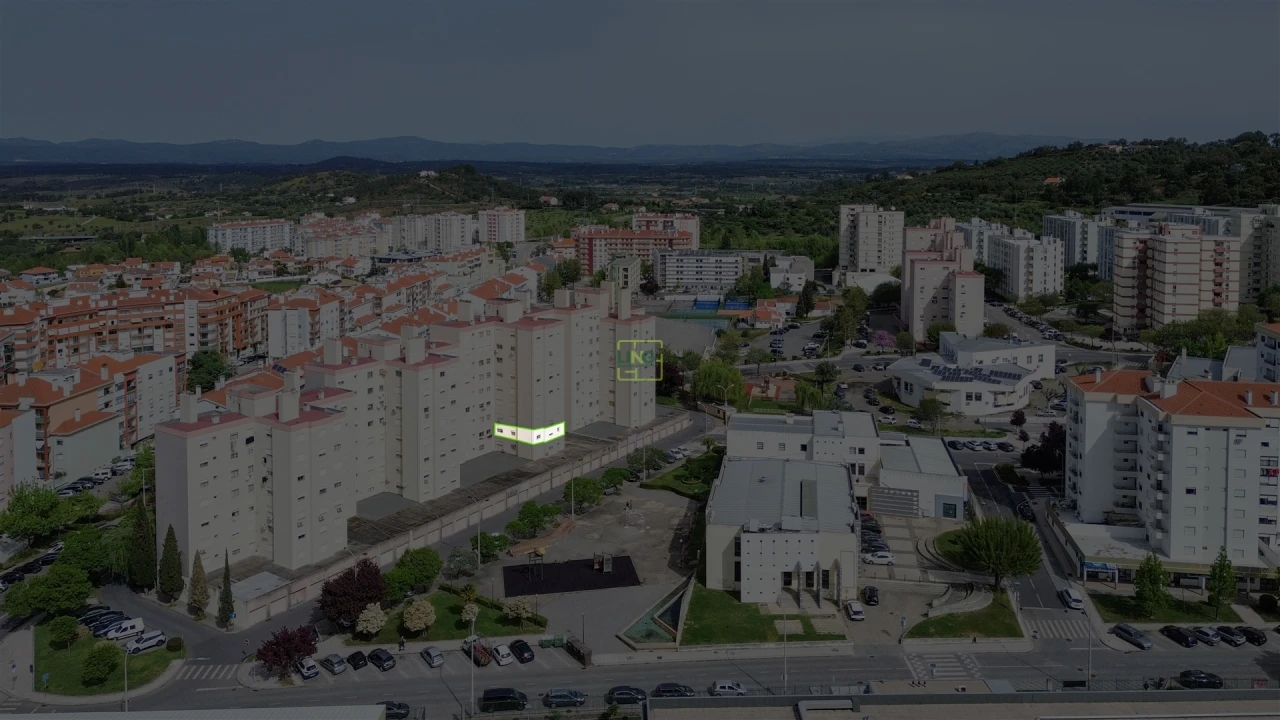 Apartamento T5 para Venda em Castelo Branco Foto 35